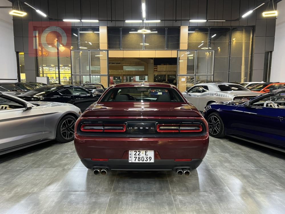 Dodge Challenger